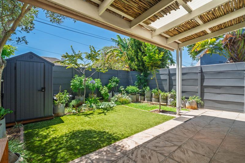 2 Bedroom Property for Sale in Harfield Village Western Cape